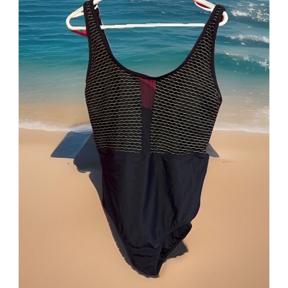 #8513 CUPSHE WOMENS BLACK AND SILVER ONE PIECE BATHING SUIT SIZE XL